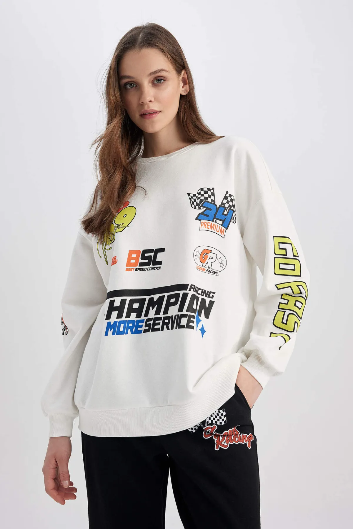 De sale facto sweatshirt